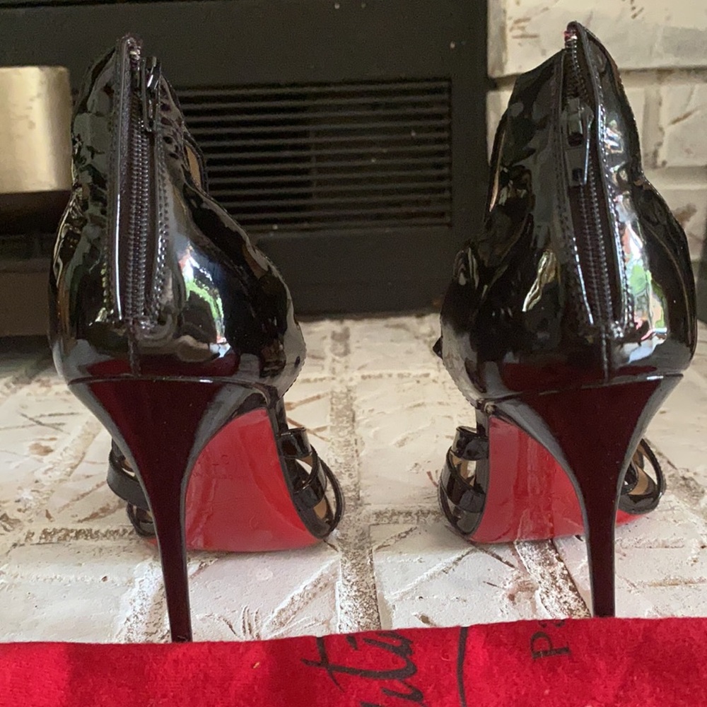 Red bottoms - Picture 3 of 3